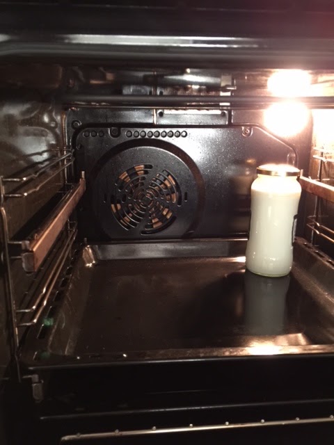 Alternativa: en el horno con la luz encendida